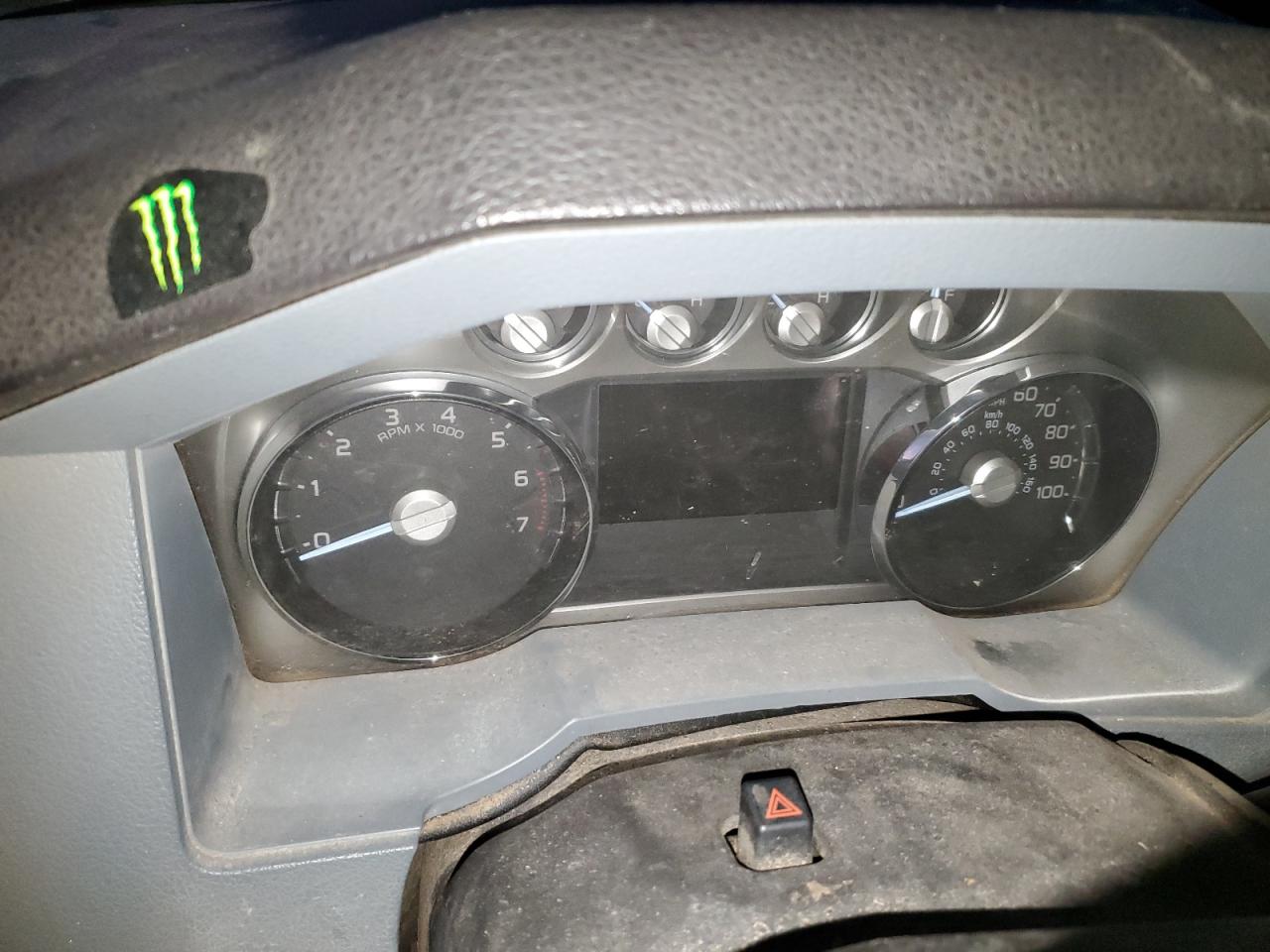 2015 Ford F350 - Image 9