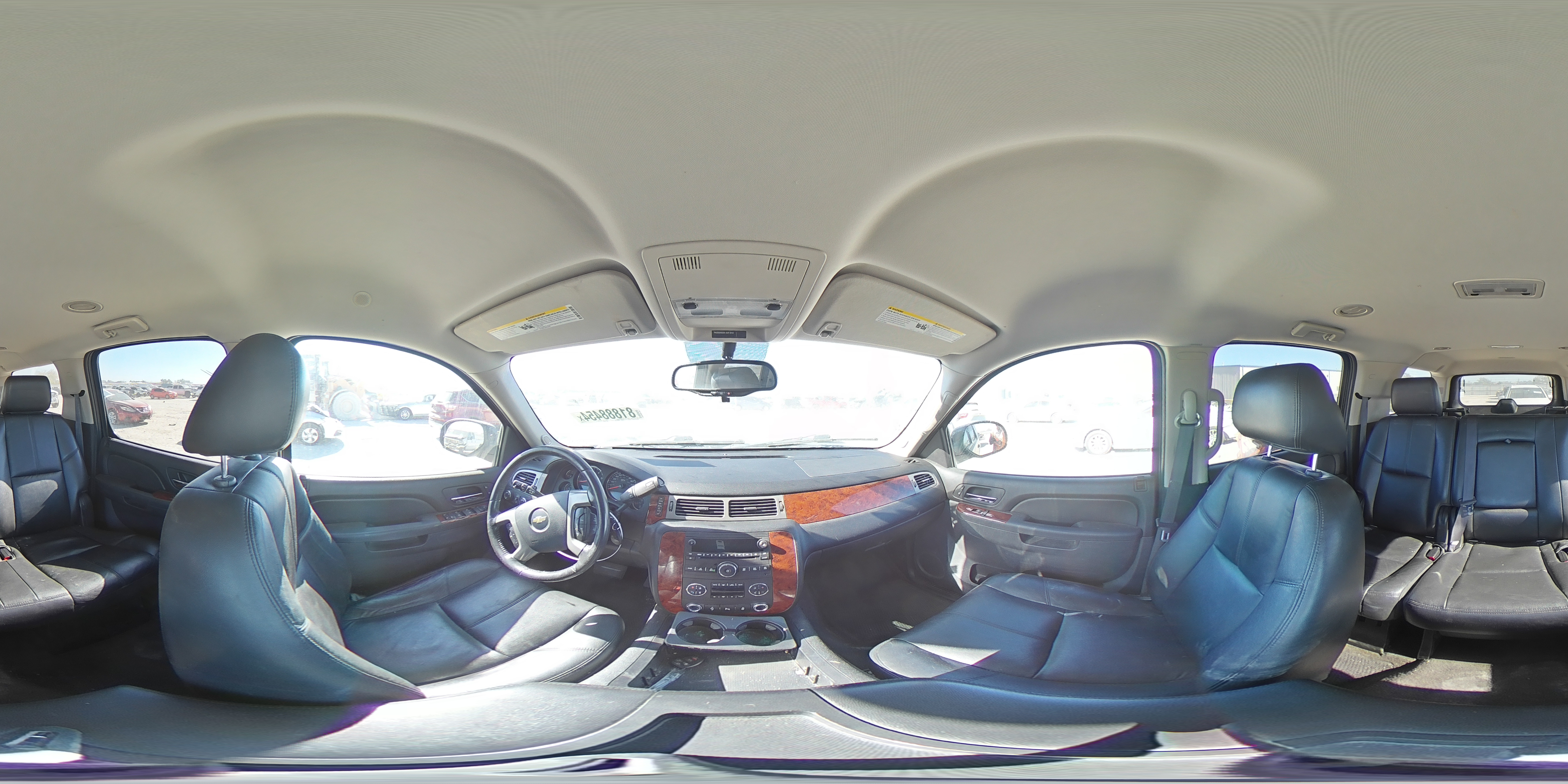 2012 Chevrolet Suburban - Image 14