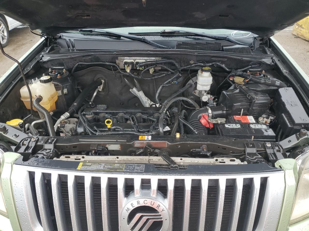 2010 Mercury Mariner - Image 12
