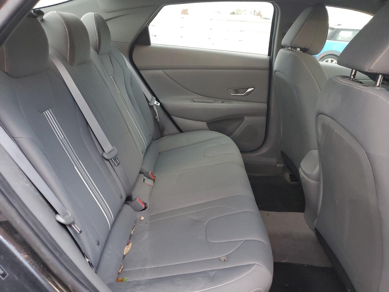 2023 Hyundai Elantra - Image 10
