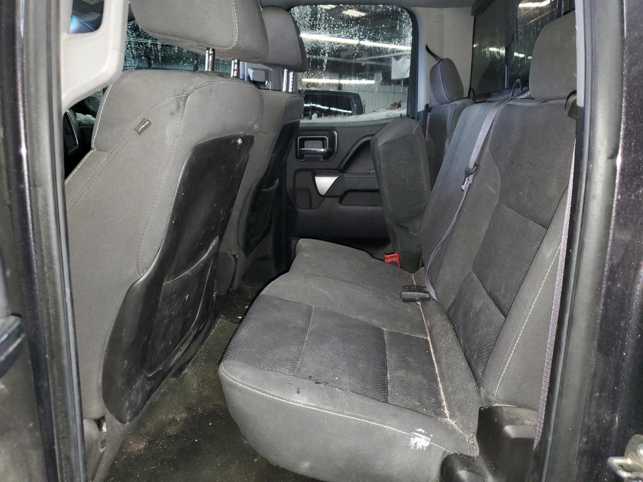 2015 Chevrolet Silverado - Image 10