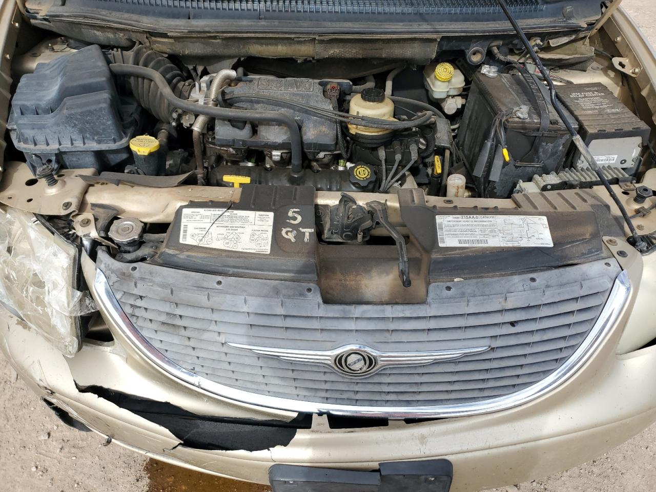 2001 Chrysler Town & Country - Image 14