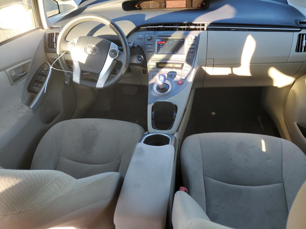 2012 Toyota Prius - Image 8