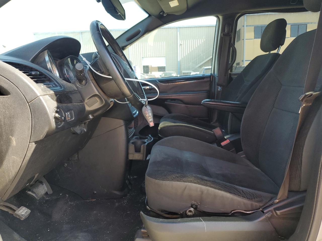 2018 Dodge Caravan - Image 7