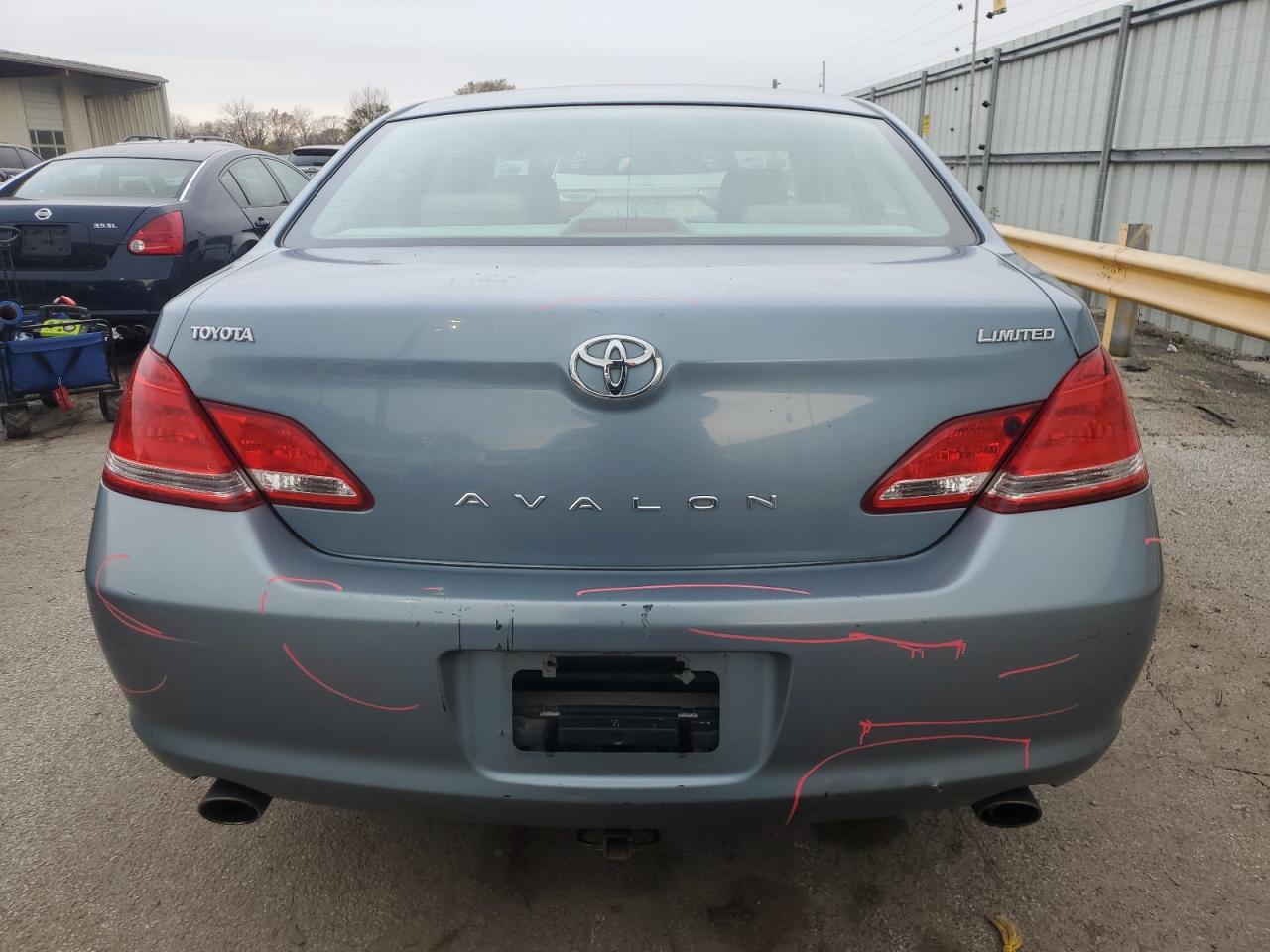 2006 Toyota Avalon - Image 6