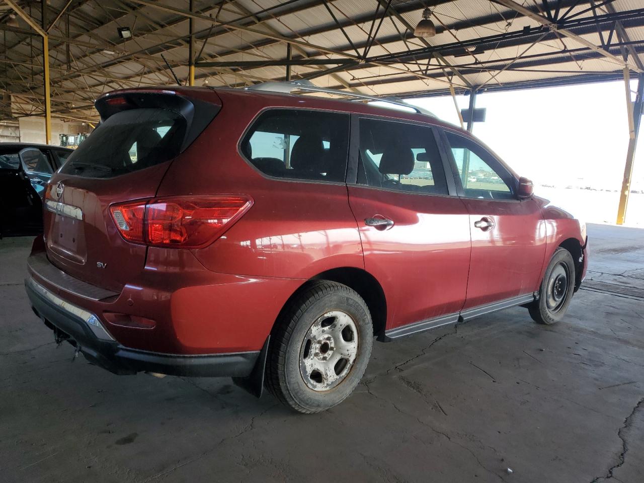 2017 Nissan Pathfinder - Image 3