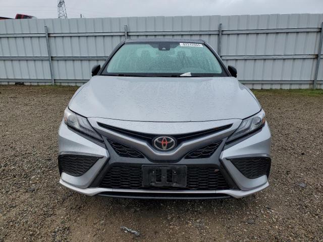  TOYOTA CAMRY 2022 Srebrny