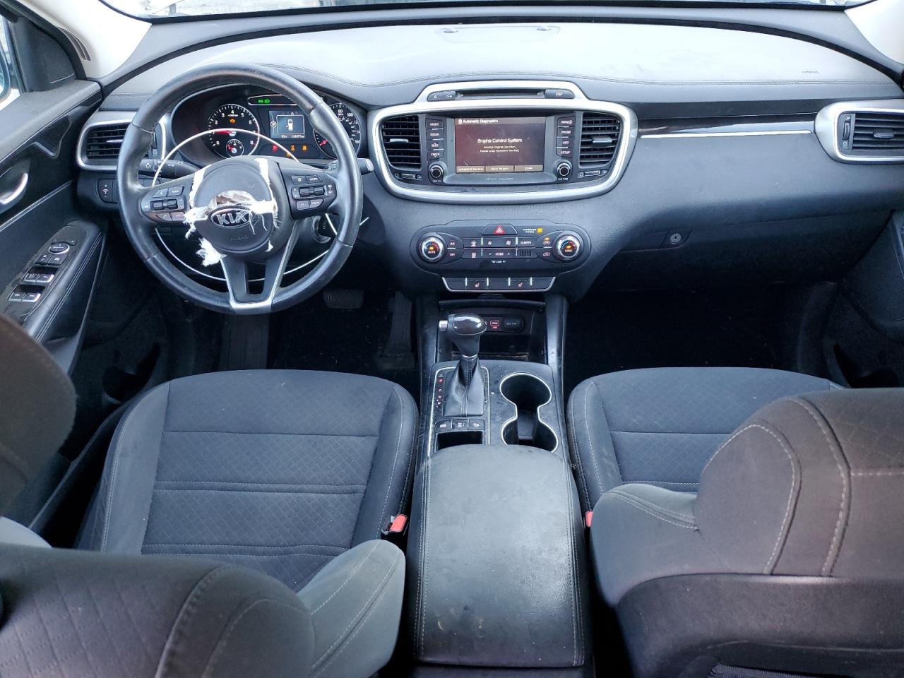 2017 Kia Sorento - Image 8