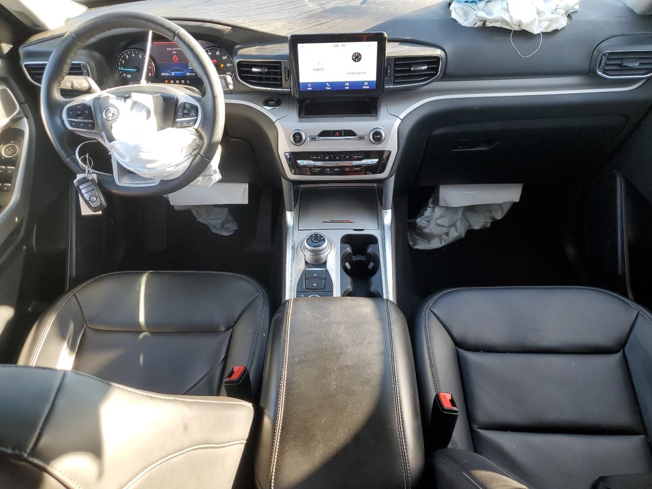 2023 Ford Explorer - Image 8