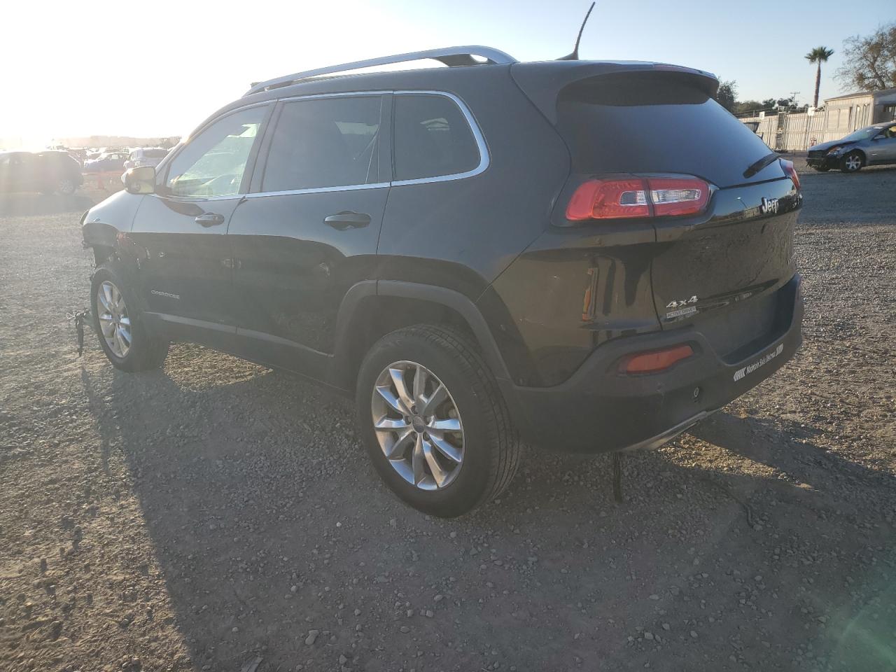 2016 Jeep Grand Cherokee - Image 2