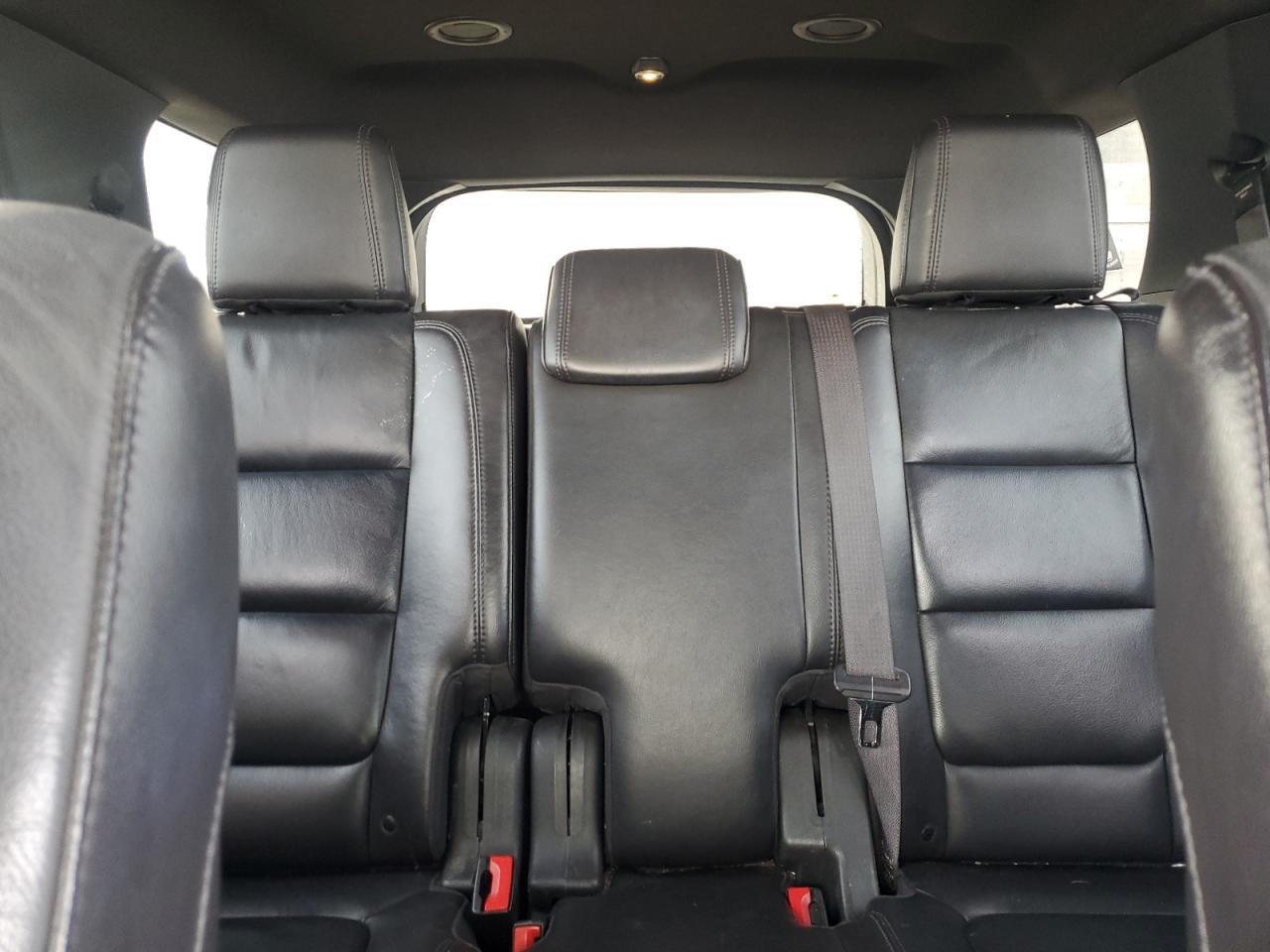 2013 Ford Explorer - Image 10