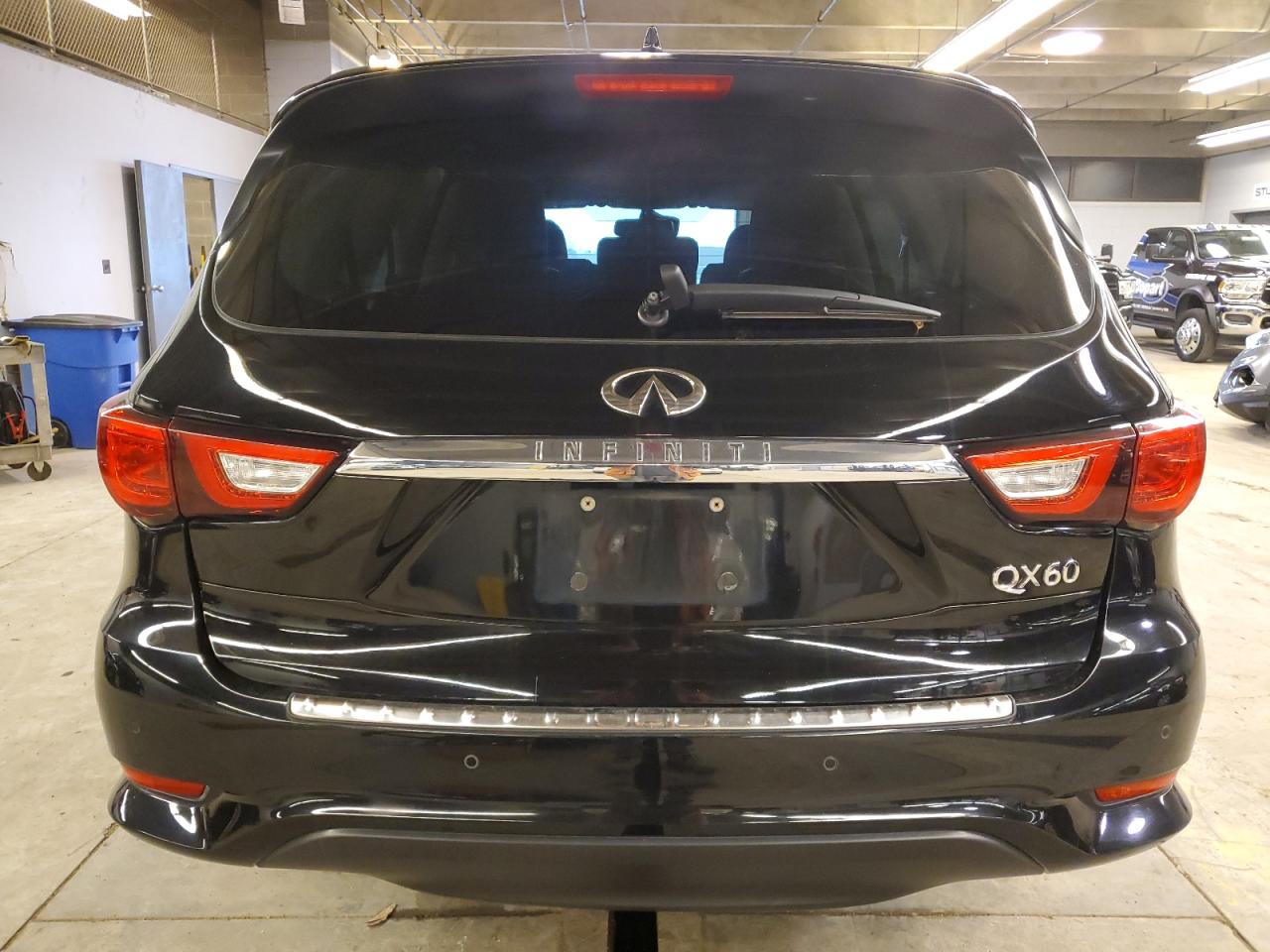 2017 Infiniti QX60 - Image 6