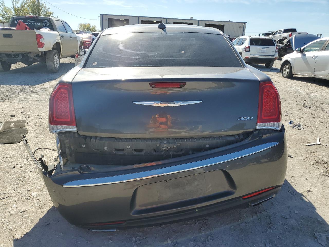 2017 Chrysler 300 Limited VIN: 2C3CCAAG6HH580081 Lot: 80128504