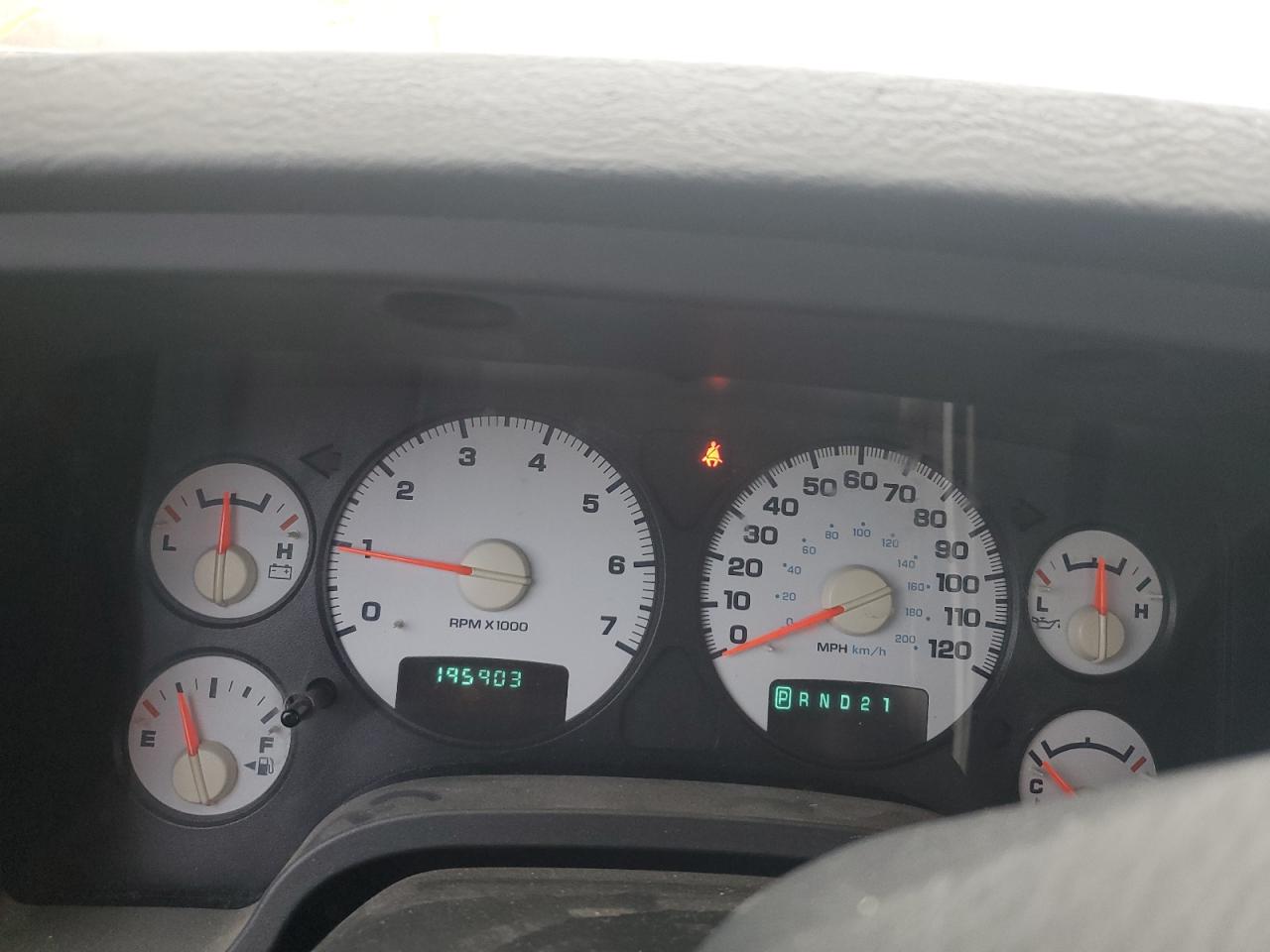 2003 Dodge RAM - Image 9