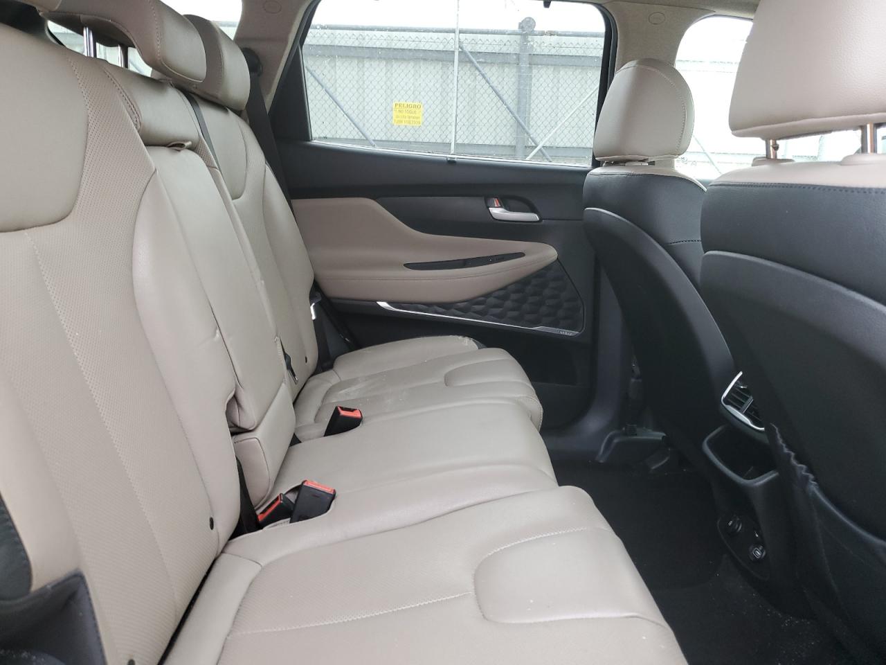 2019 Hyundai Santa Fe - Image 11