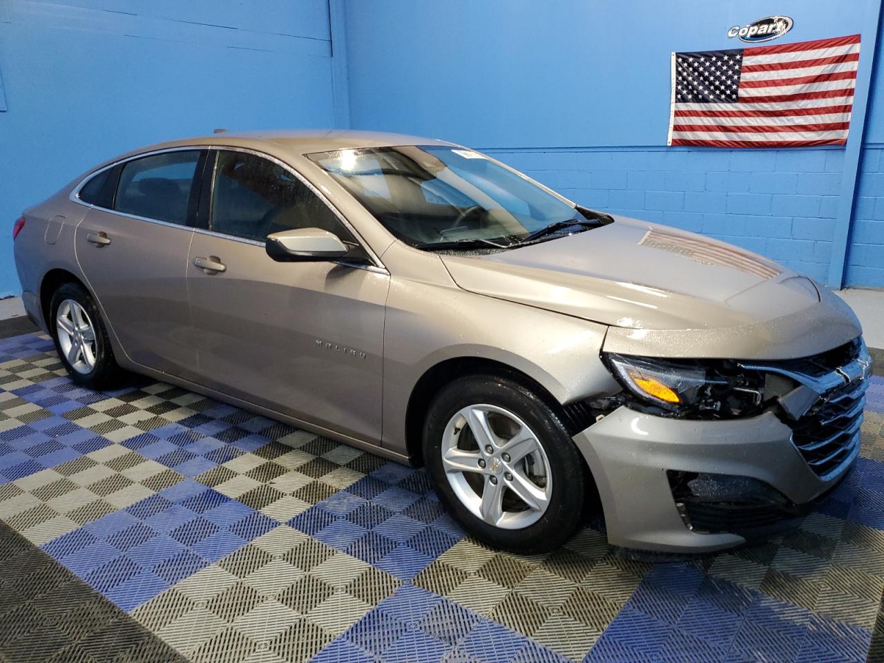 2023 Chevrolet Malibu - Image 4