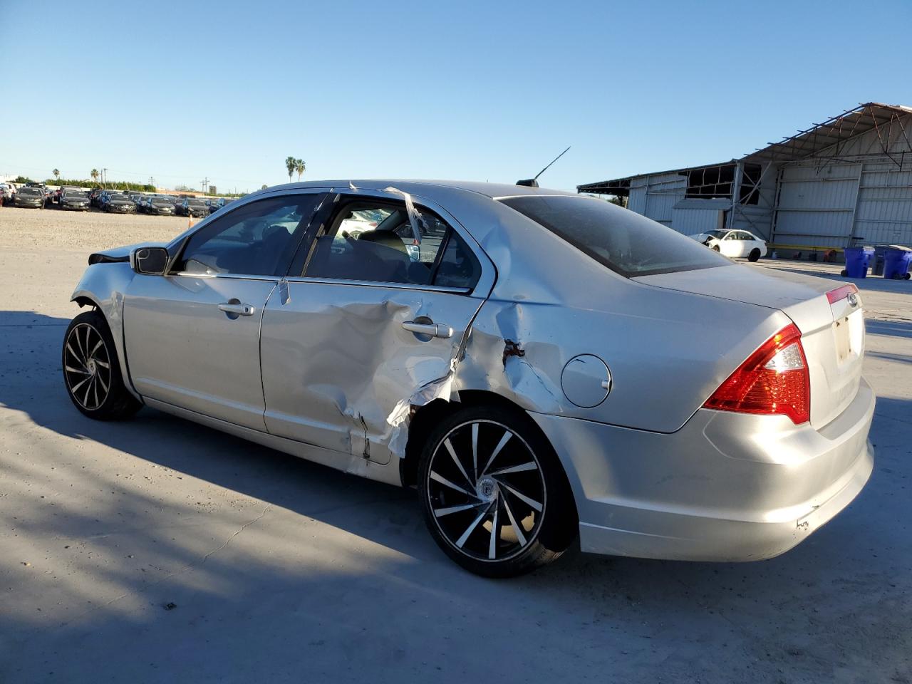 2012 Ford Fusion - Image 2
