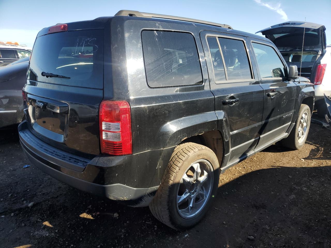 VIN 1C4NJRBB5DD271642 2013 JEEP PATRIOT no.3