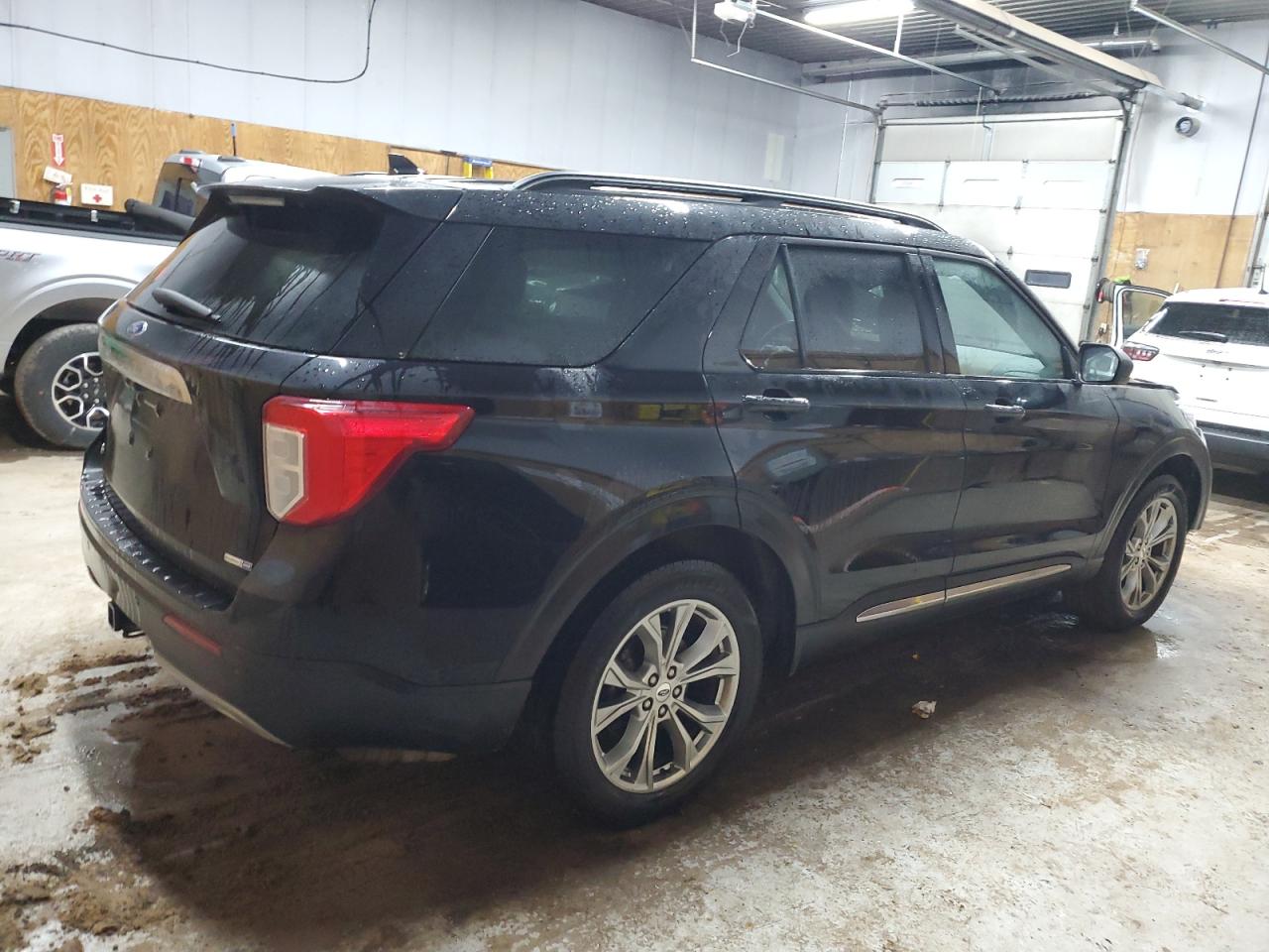 2020 Ford Explorer - Image 3