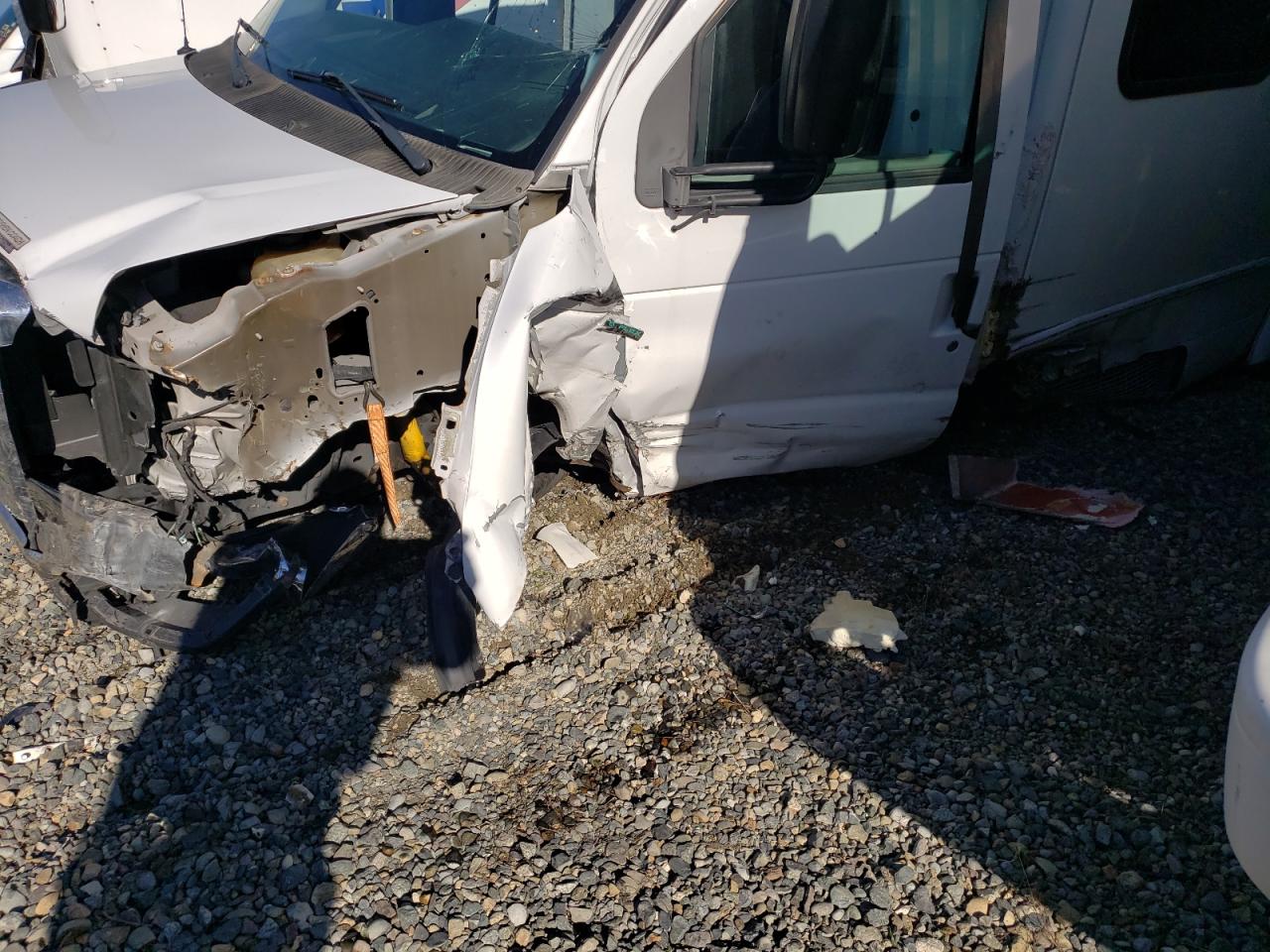 2013 Ford Econoline - Image 9