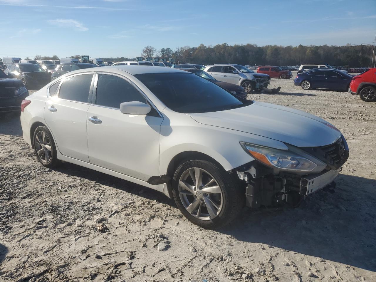 VIN 1N4AL3AP8JC134575 2018 NISSAN ALTIMA no.4