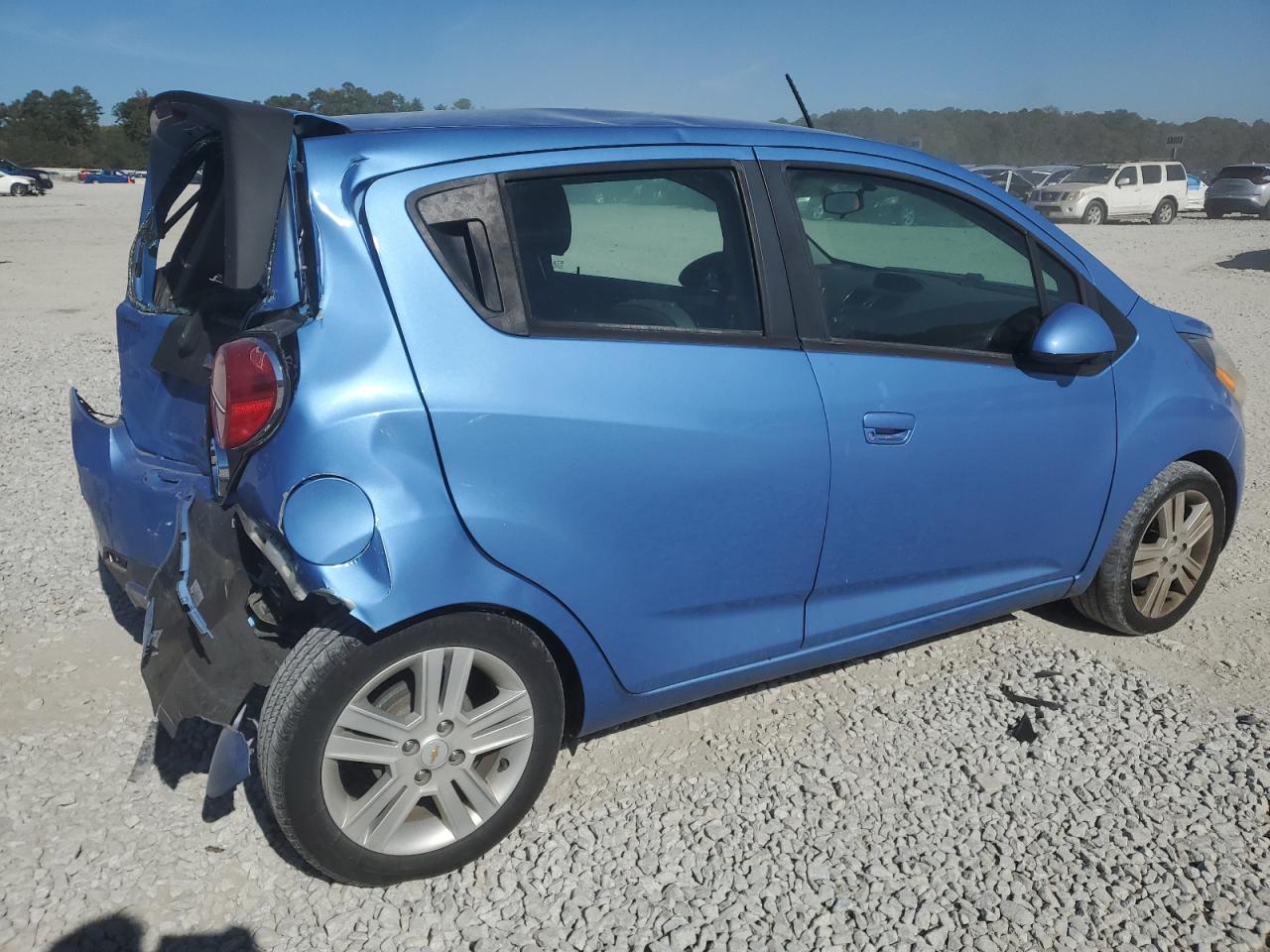2014 Chevrolet Spark - Image 3