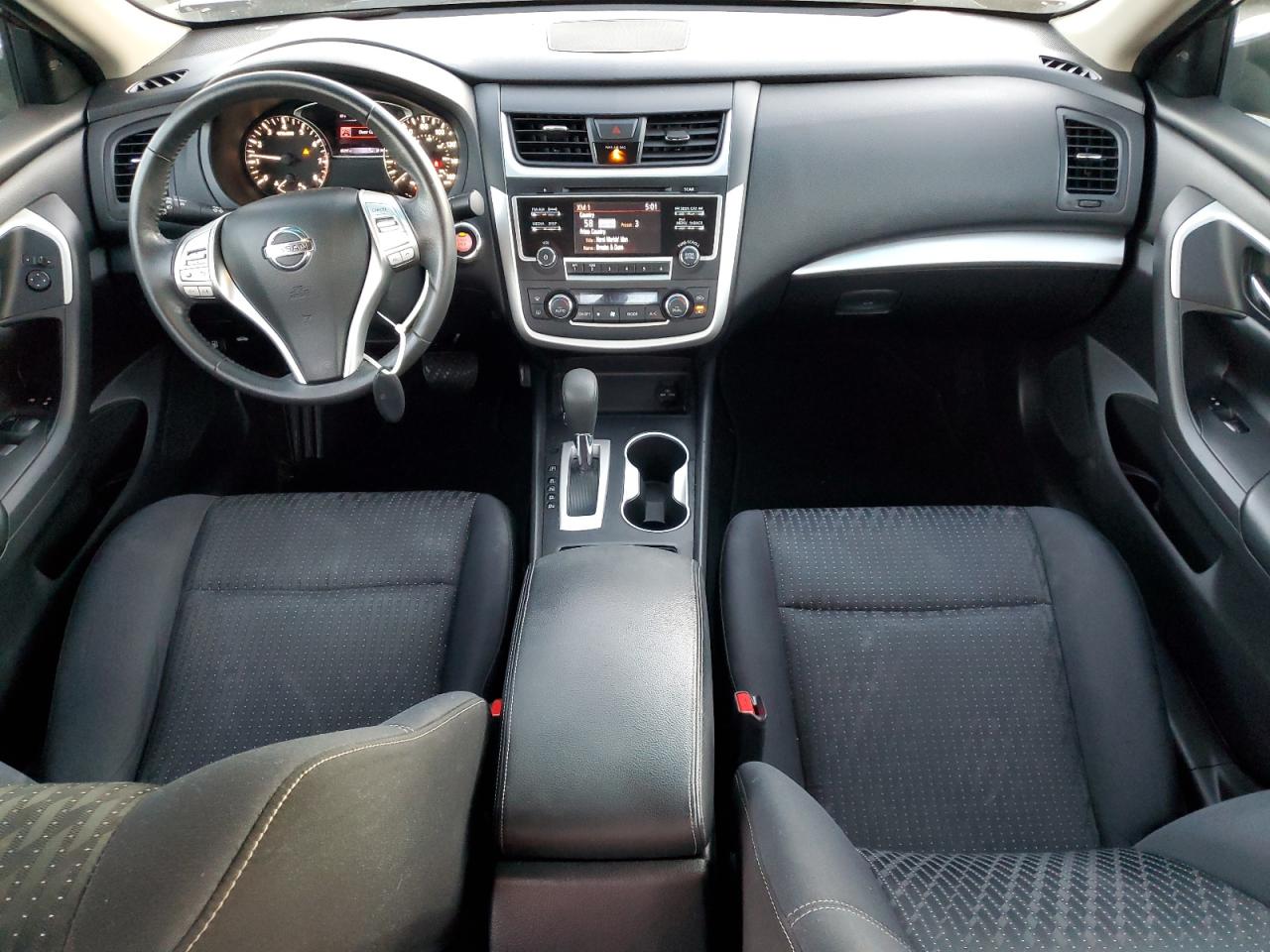 2017 Nissan Altima - Image 8
