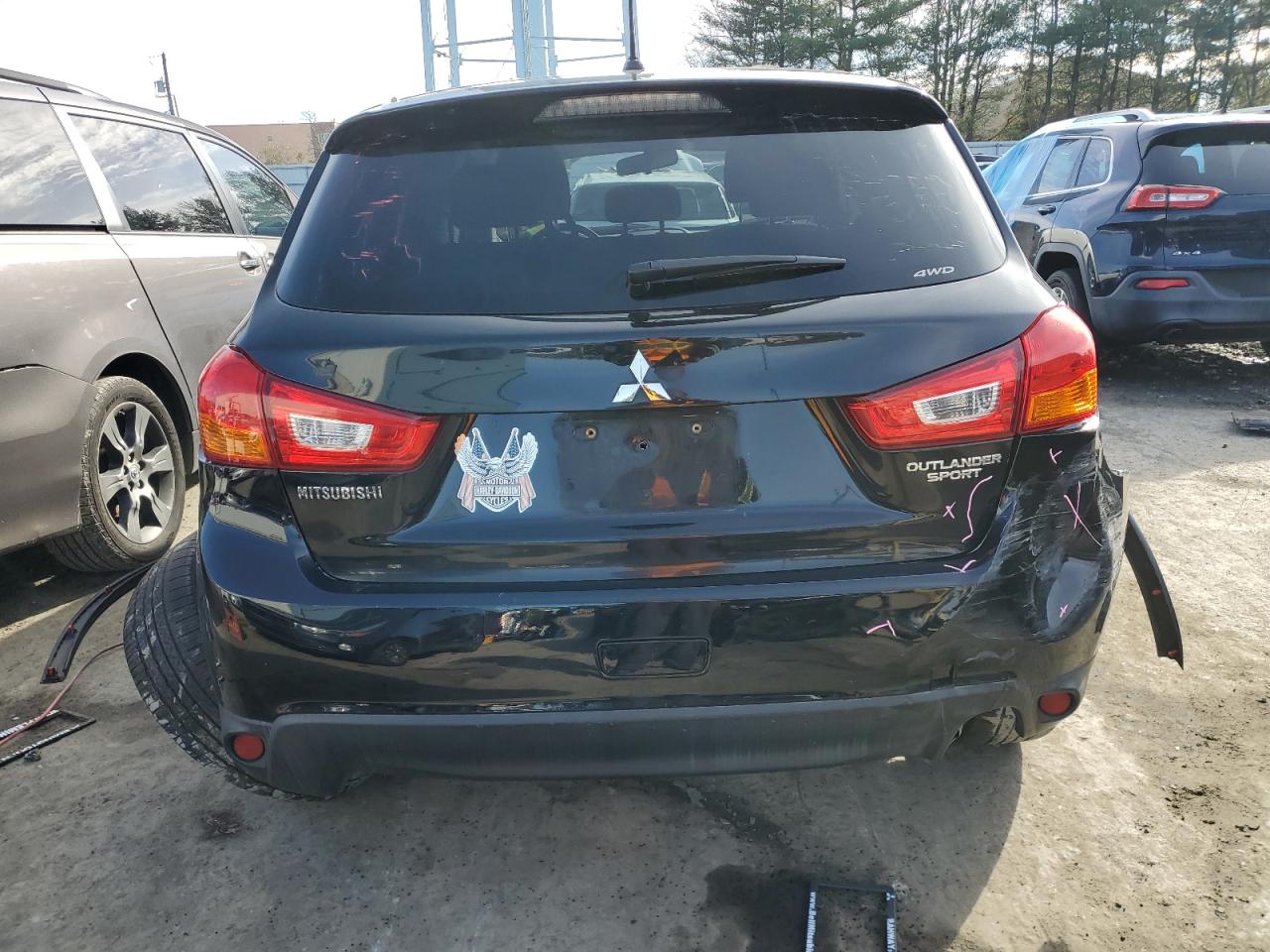 2016 Mitsubishi Outlander - Image 6