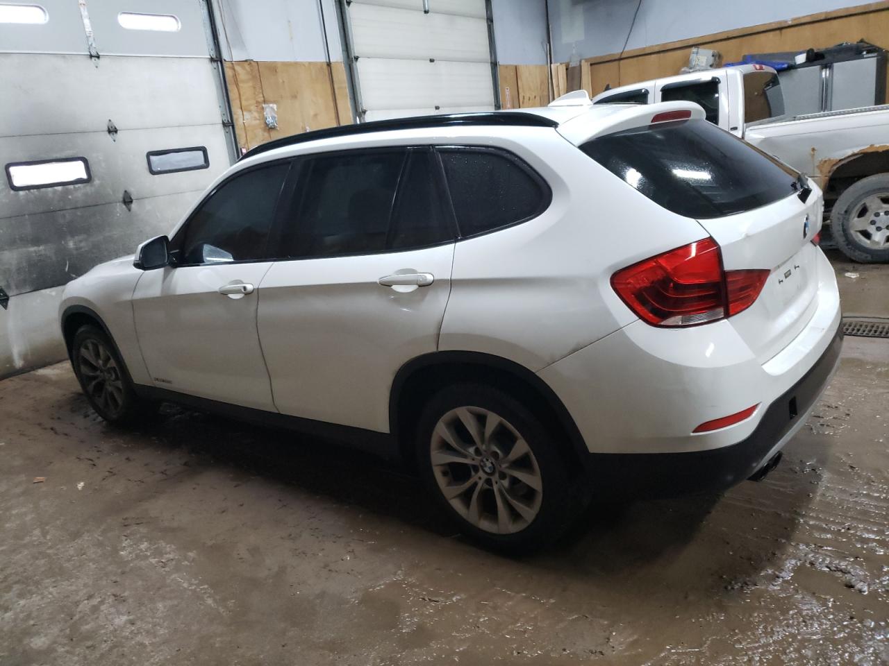 2014 BMW X1 - Image 2