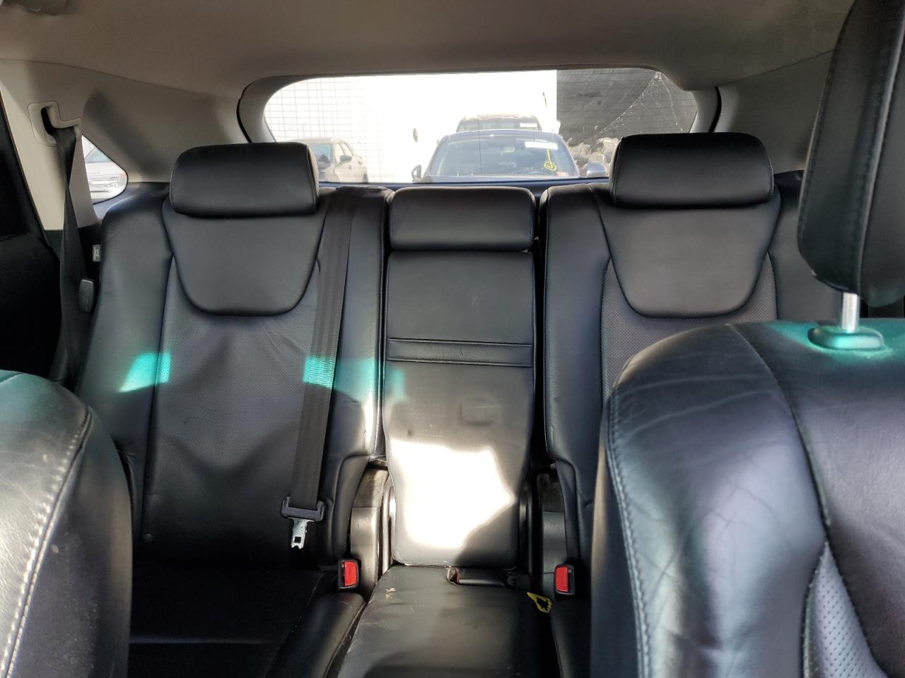 2010 Lexus RX - Image 10
