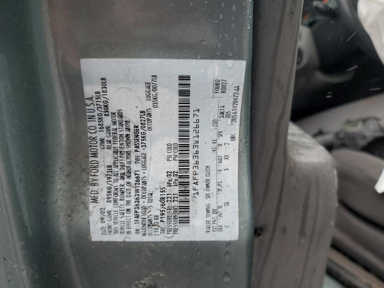 2003 Ford Focus - Image 13