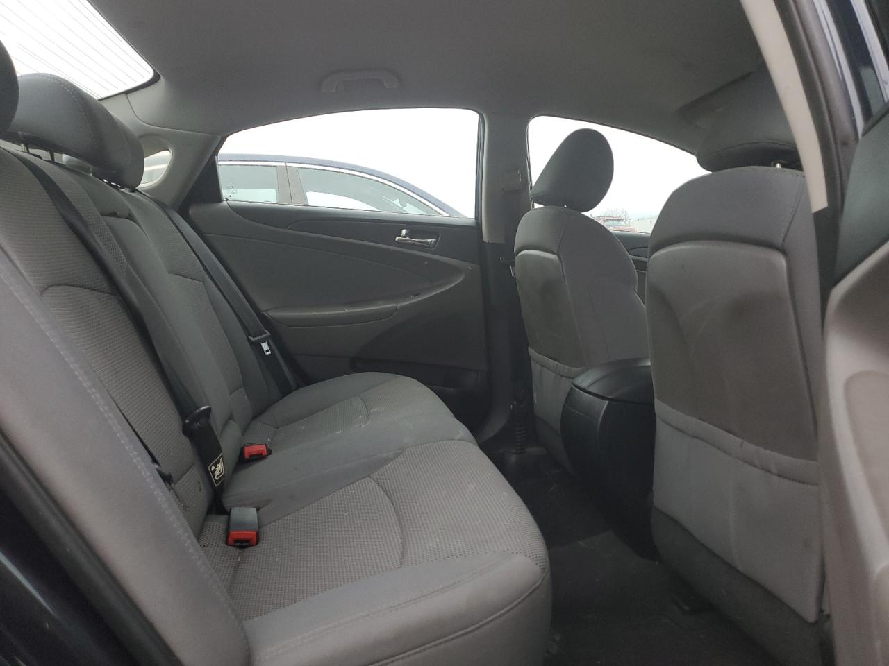 2014 Hyundai Sonata - Image 10