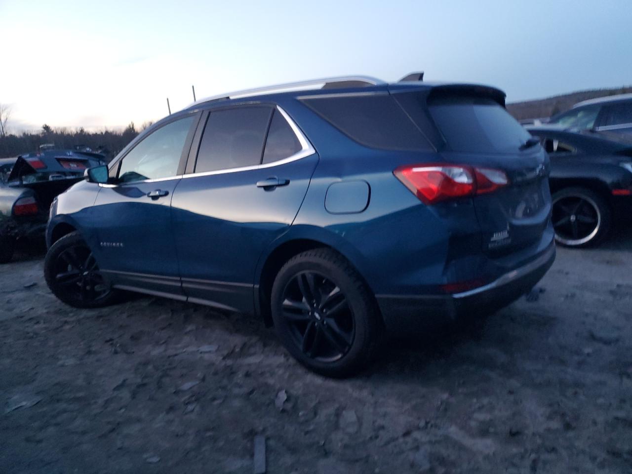 2021 Chevrolet Equinox - Image 2