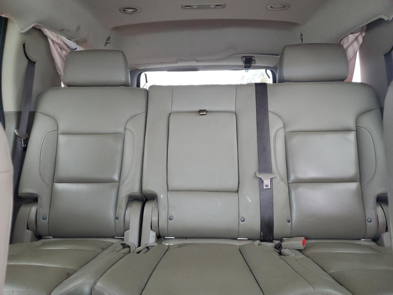 2017 GMC Yukon - Image 10
