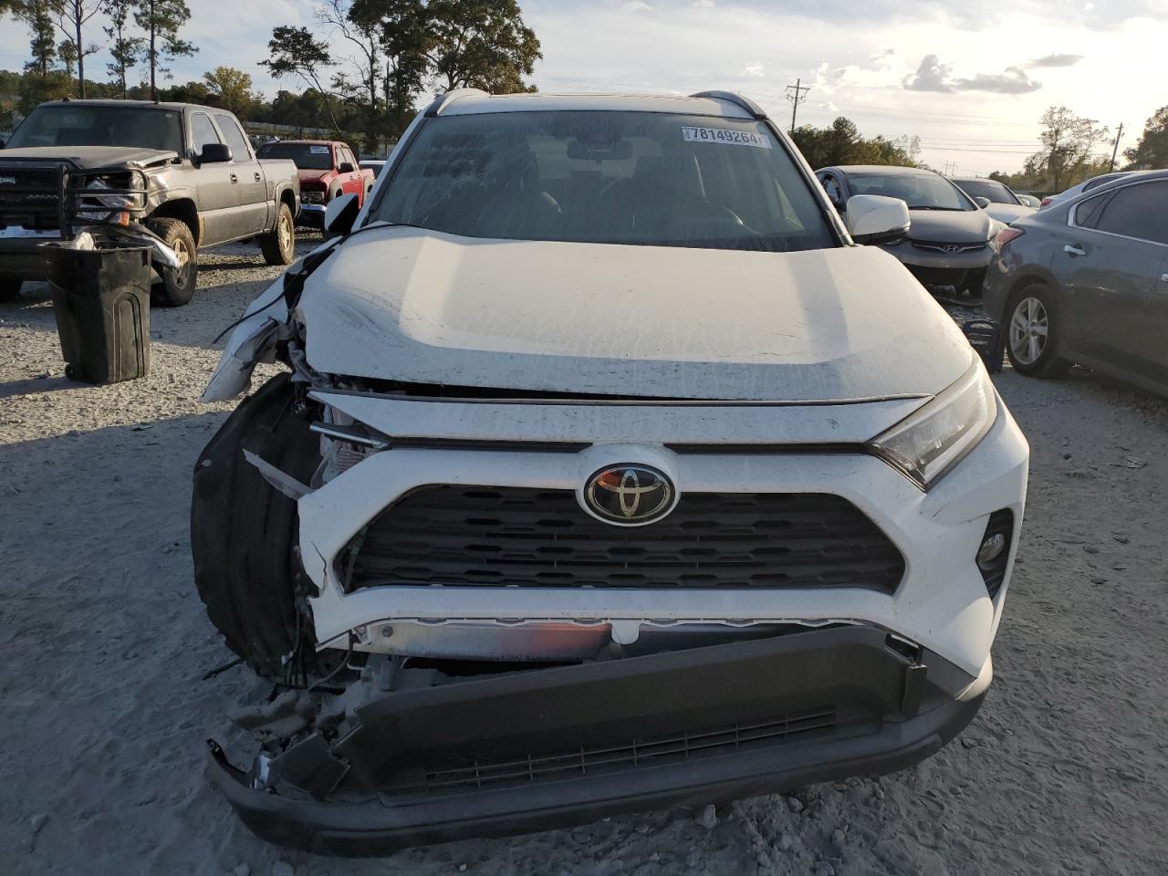 2019 Toyota RAV 4 - Image 5