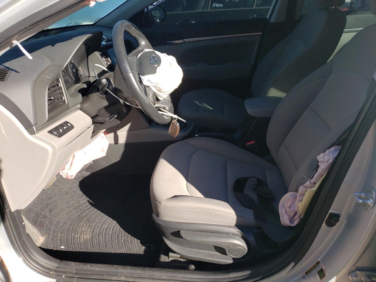 2020 Hyundai Elantra - Image 7