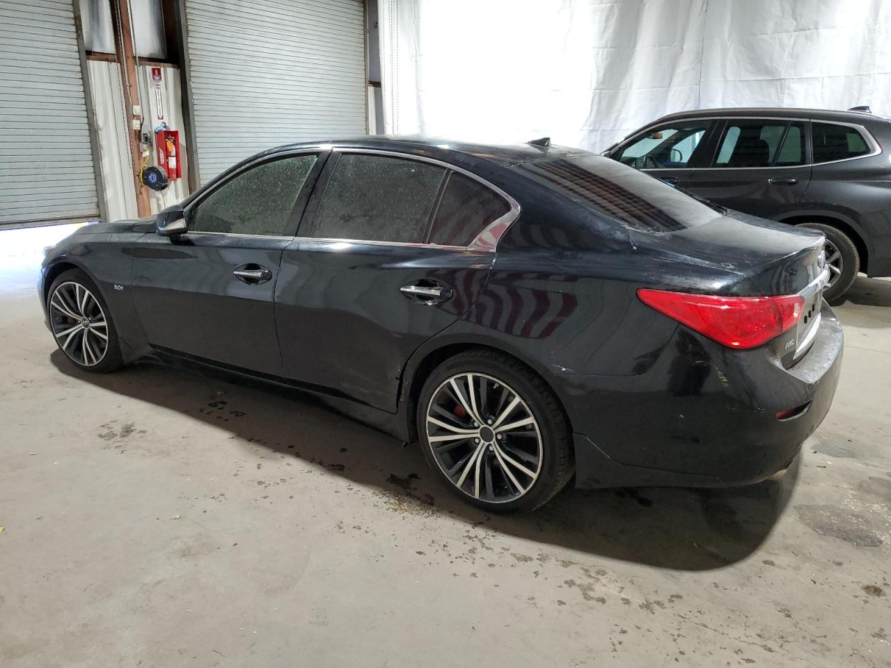 VIN JN1EV7AR5HM840084 2017 INFINITI Q50 no.2