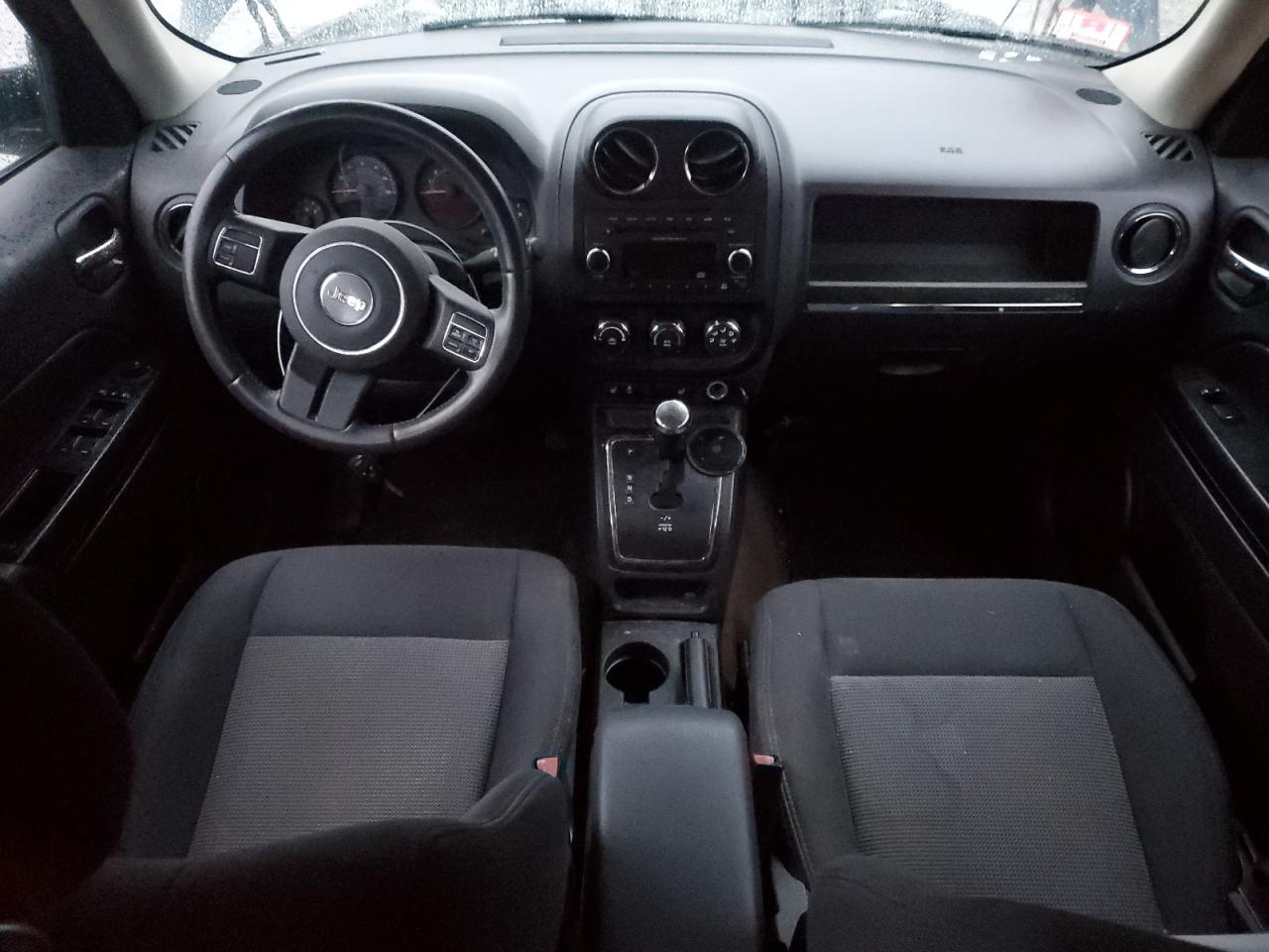 2014 Jeep Liberty (Patriot) - Image 8