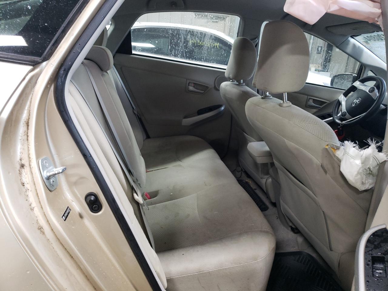 2010 Toyota Prius - Image 10