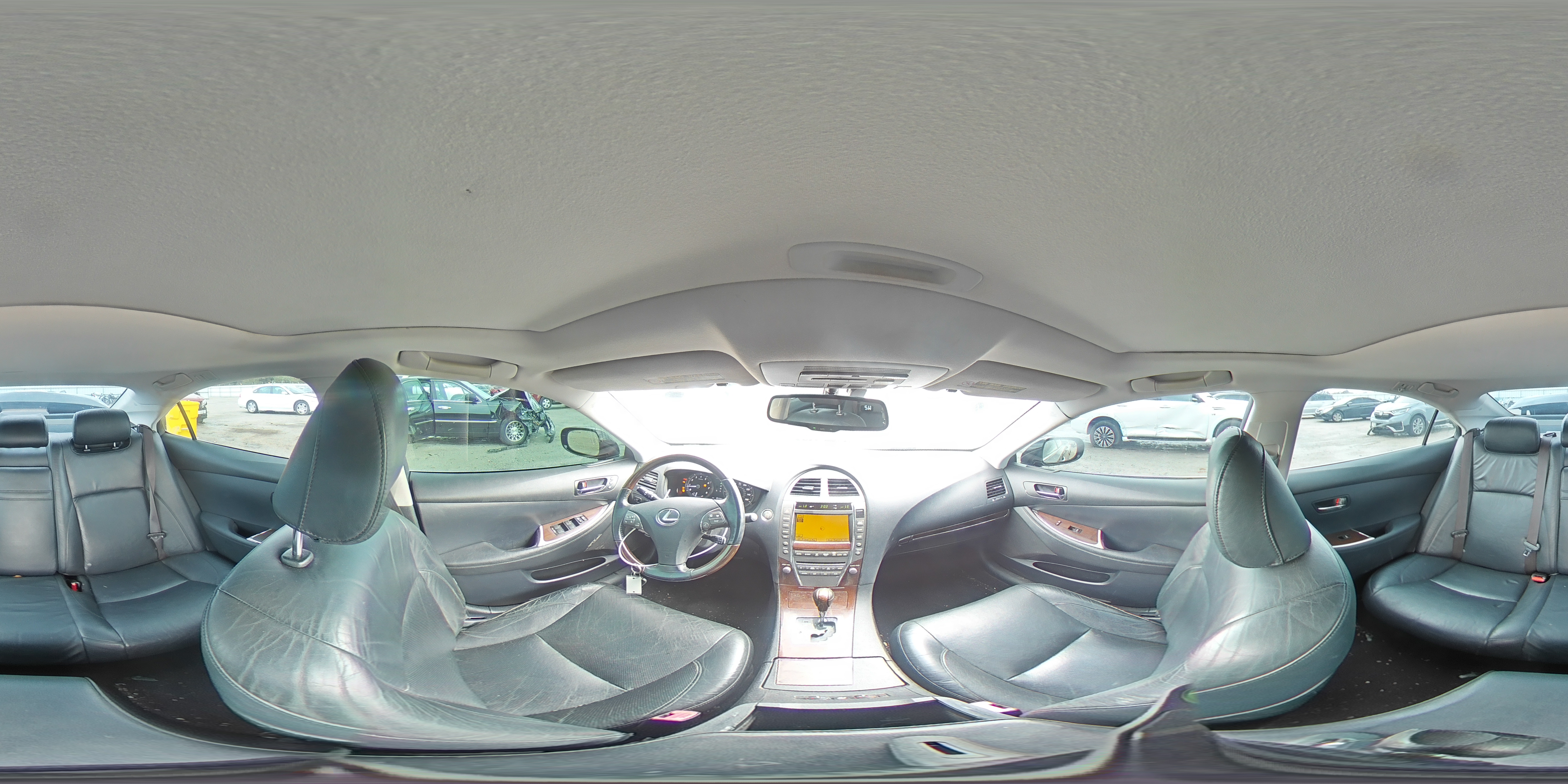 2010 Lexus ES - Image 13