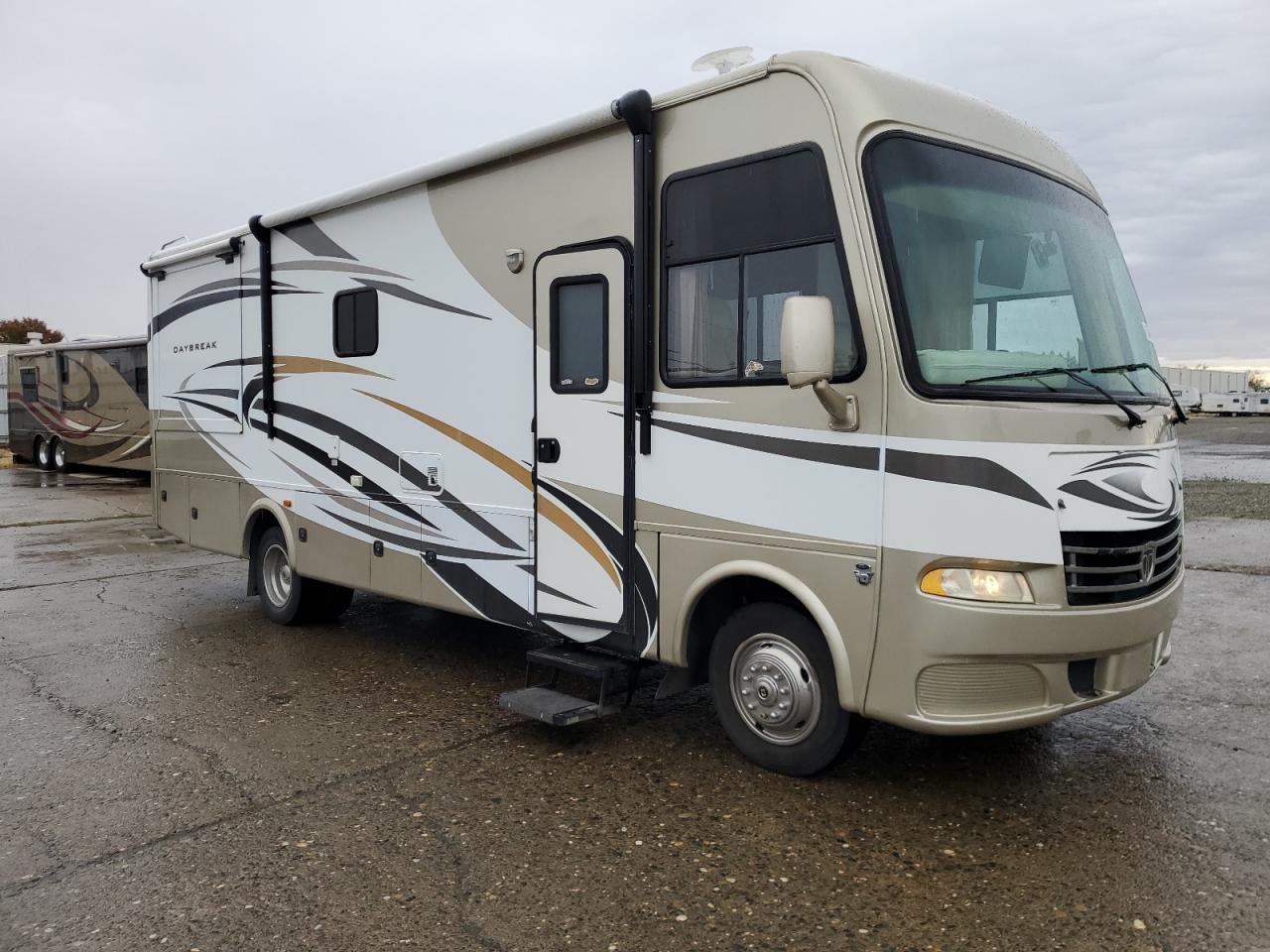 2013 Ford F53 на продаже в Sacramento, CA - Burn