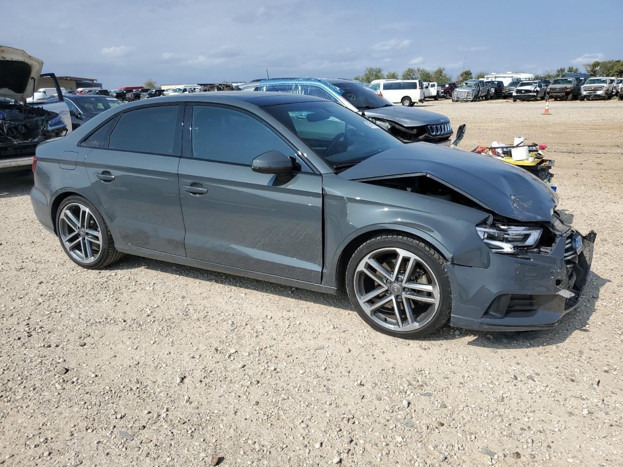 VIN WAUAUGFF8KA084611 2019 AUDI A3 no.4