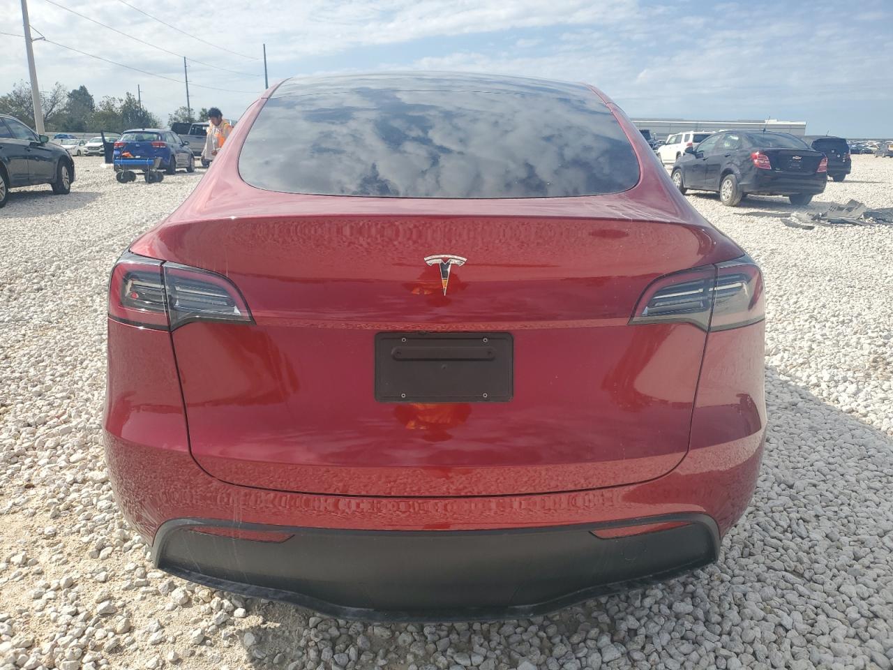 2024 Tesla Model Y VIN: 7SAYGDEDXRF163855 Lot: 76835934