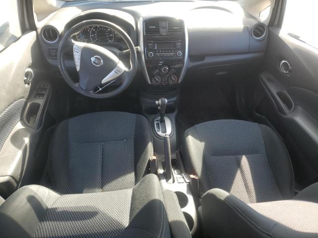 Hatchbacks NISSAN VERSA 2015 Srebrny