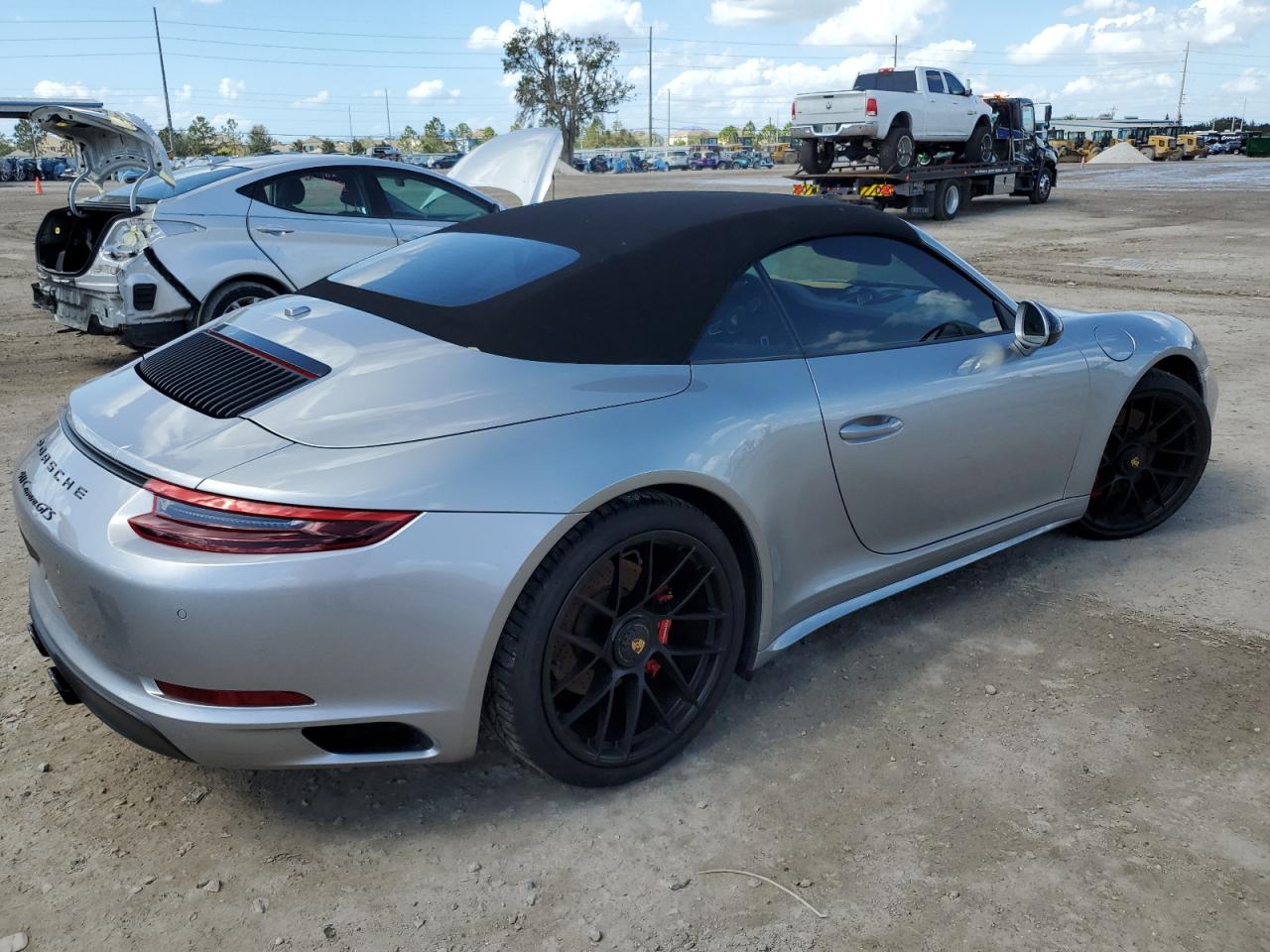 2017 Porsche 911 - Image 3