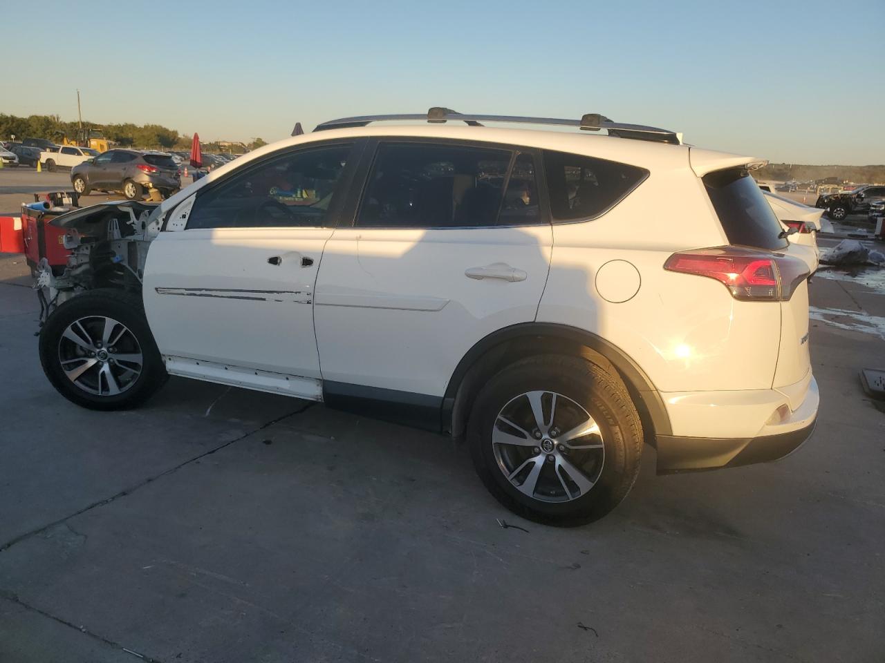 2017 Toyota RAV 4 - Image 2