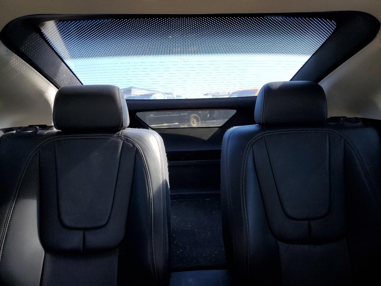 2012 Chevrolet Volt - Image 10