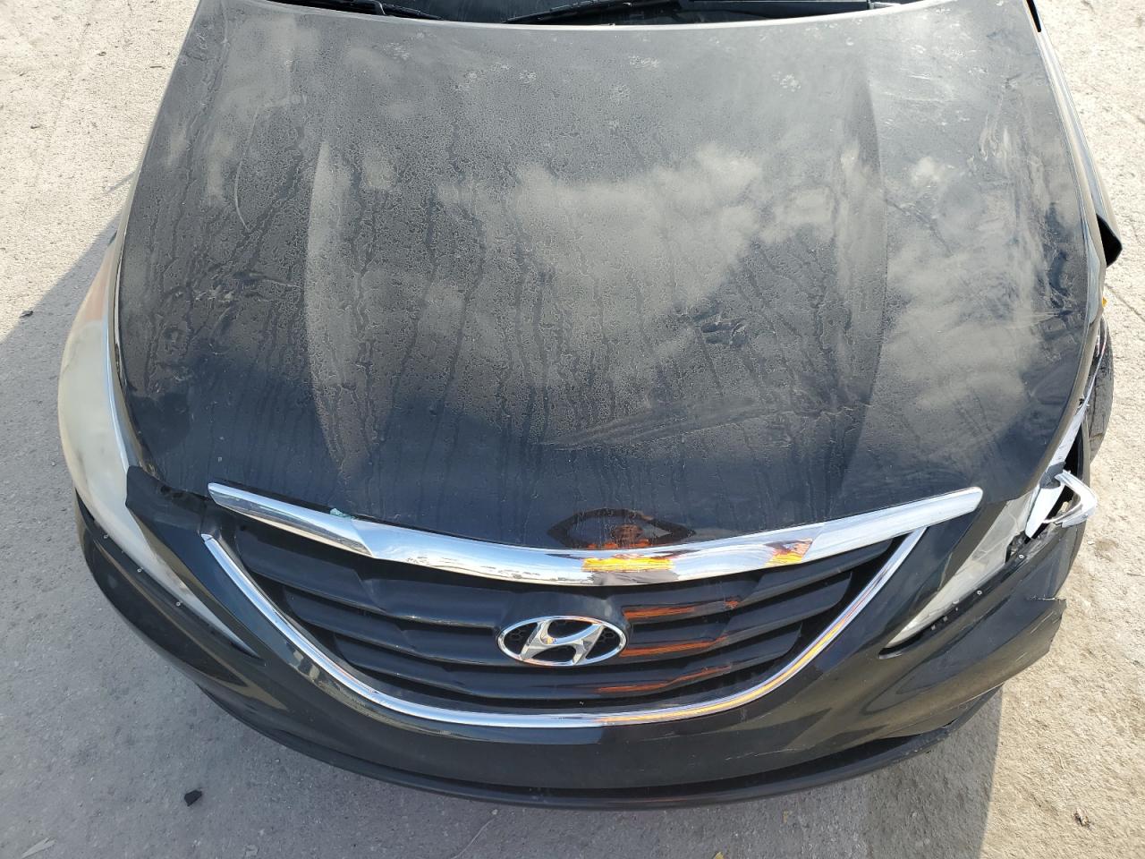 2011 Hyundai Sonata - Image 12