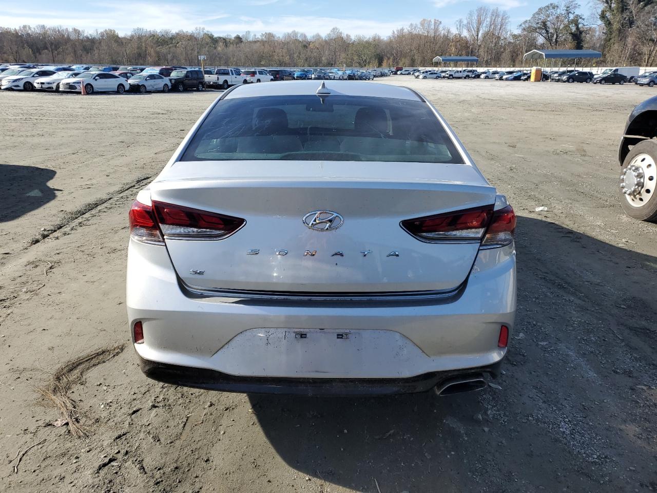 2018 Hyundai Sonata - Image 6