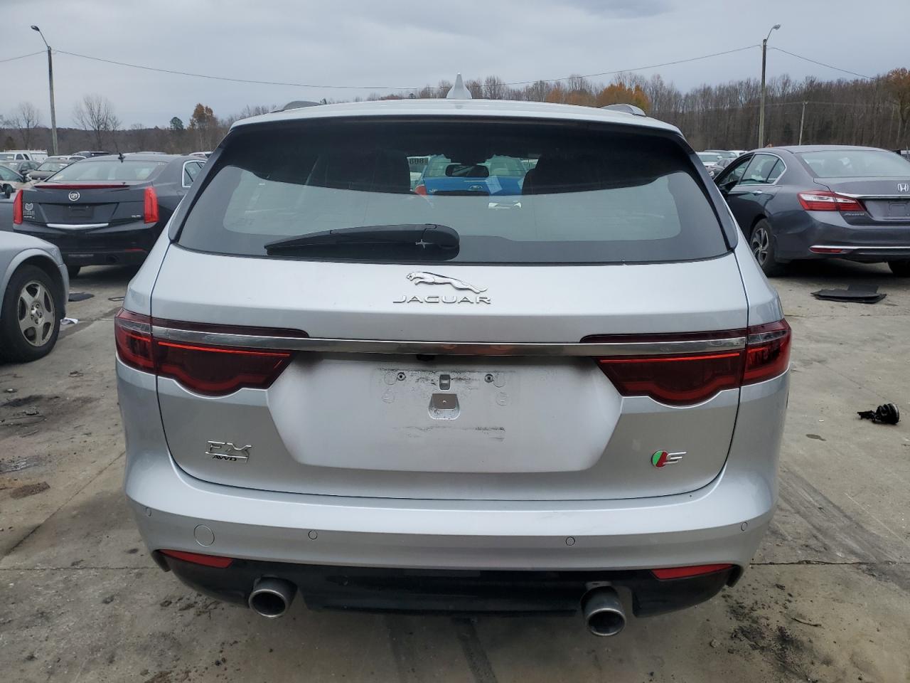 2018 Jaguar XF - Image 6
